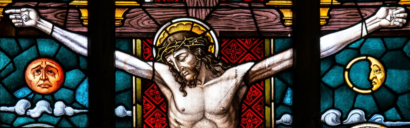 Worship banner image - stained glass image of the crucifixtion