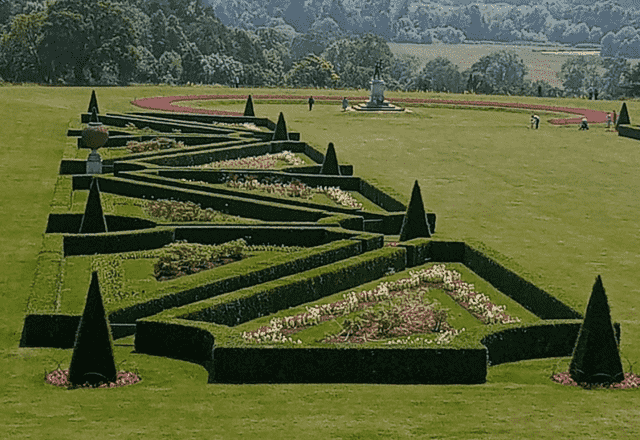 Cliveden Gardens